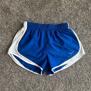 Women's Tempo Dri-FIT Mid-Rise Running Shorts